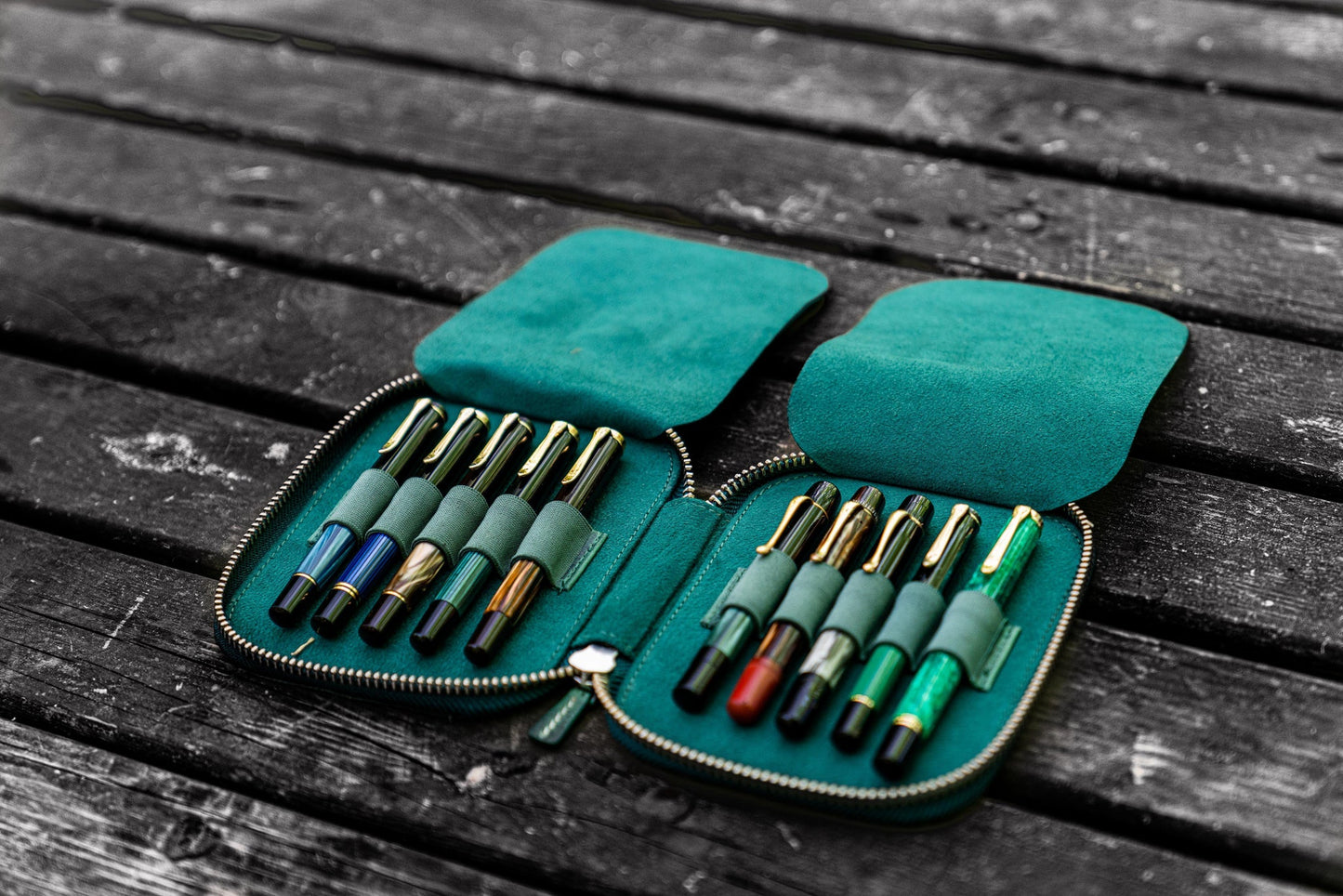 Galen Leather Zippered 10 Slots Pen Case - Crazy Horse Forest Green