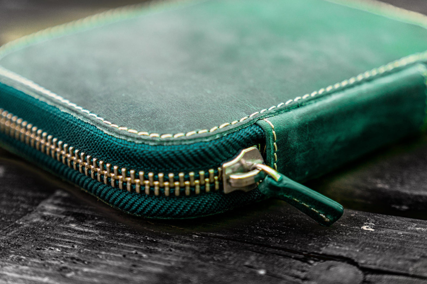 Galen Leather Zippered 10 Slots Pen Case - Crazy Horse Forest Green