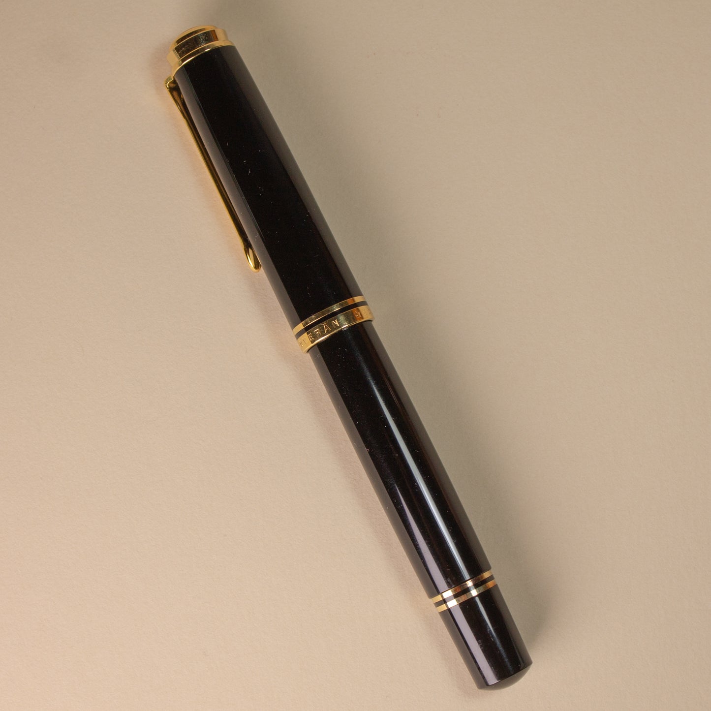 Pre-Owned Pelikan M1000 Souveran Black - Extra Fine