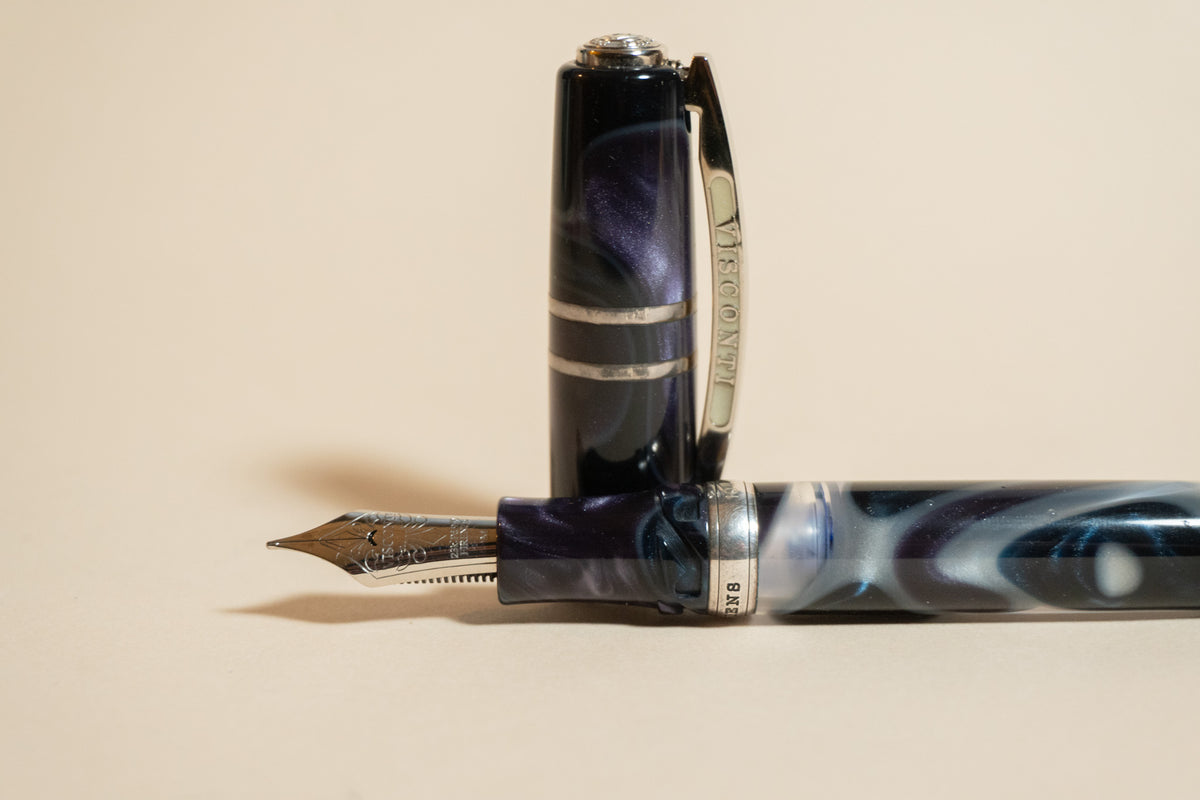 Pre-Owned Visconti Homo Sapiens Midnight in Florence Fountain Pen - Medium