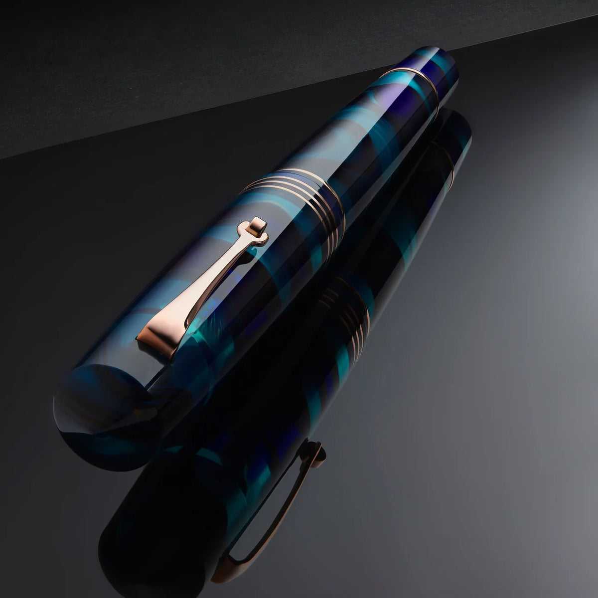 Leonardo Momento Zero Grande Fountain Pen - Eclipse Collection: Moon with Rose Gold Trim