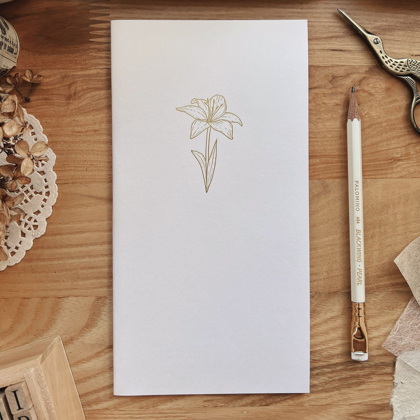 Sarica Studio Standard TN Notebook - Lily