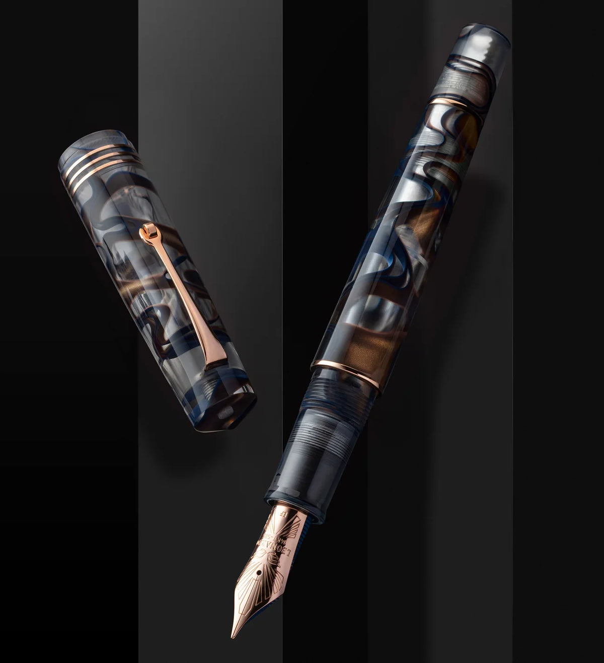 Leonardo Momento Zero Grande Fountain Pen - Eclipse Collection: Sun with Rose Gold Trim