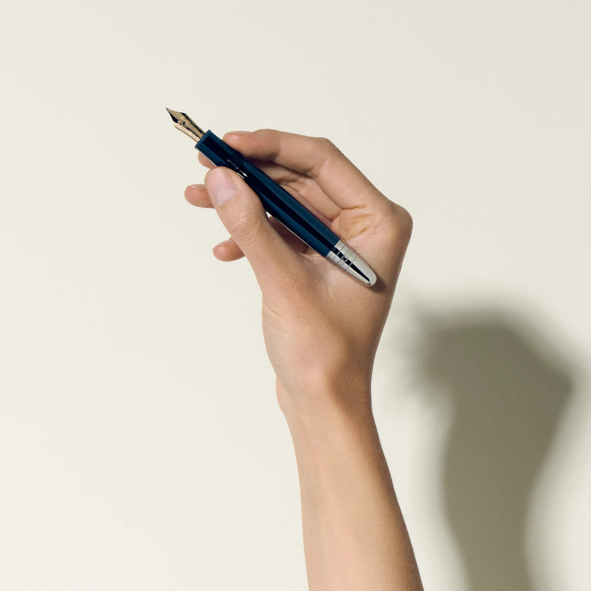 Montblanc Around the World in 80 Days Year 3 Fountain Pen (Meisterstück LeGrand)