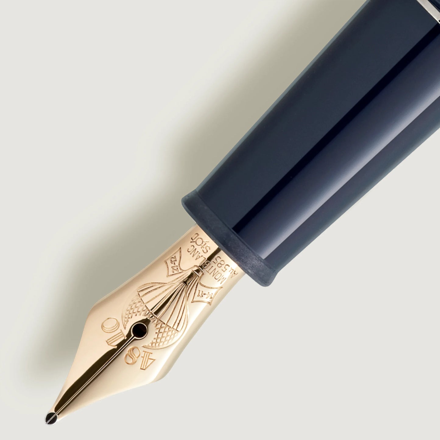 Montblanc Around the World in 80 Days Year 3 Fountain Pen (Meisterstück Classique)
