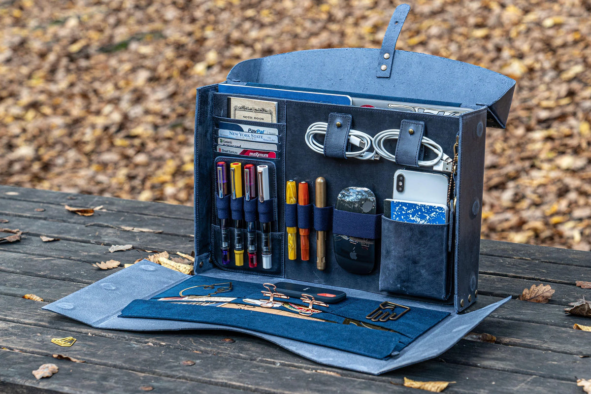 Galen Leather Writer's Medic Bag XLarge - Crazy Horse Navy Blue