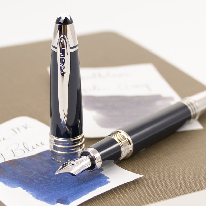 Montblanc John F. Kennedy  Fountain Pen (Great Characters Special Edition) - Blue