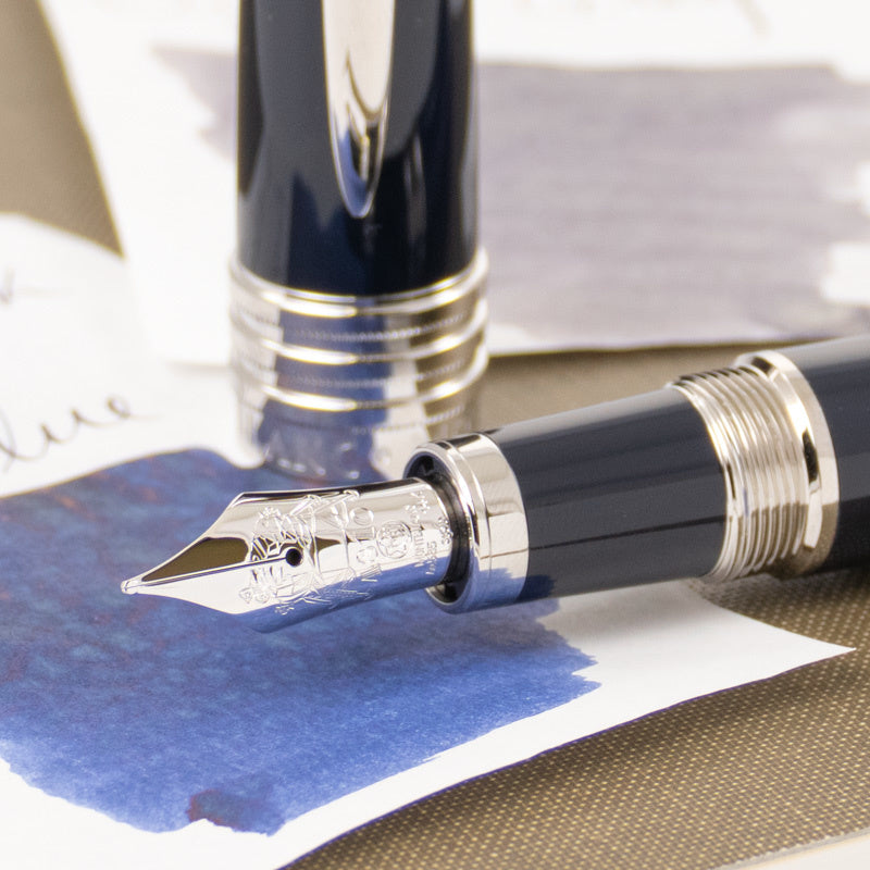 Montblanc John F. Kennedy  Fountain Pen (Great Characters Special Edition) - Blue