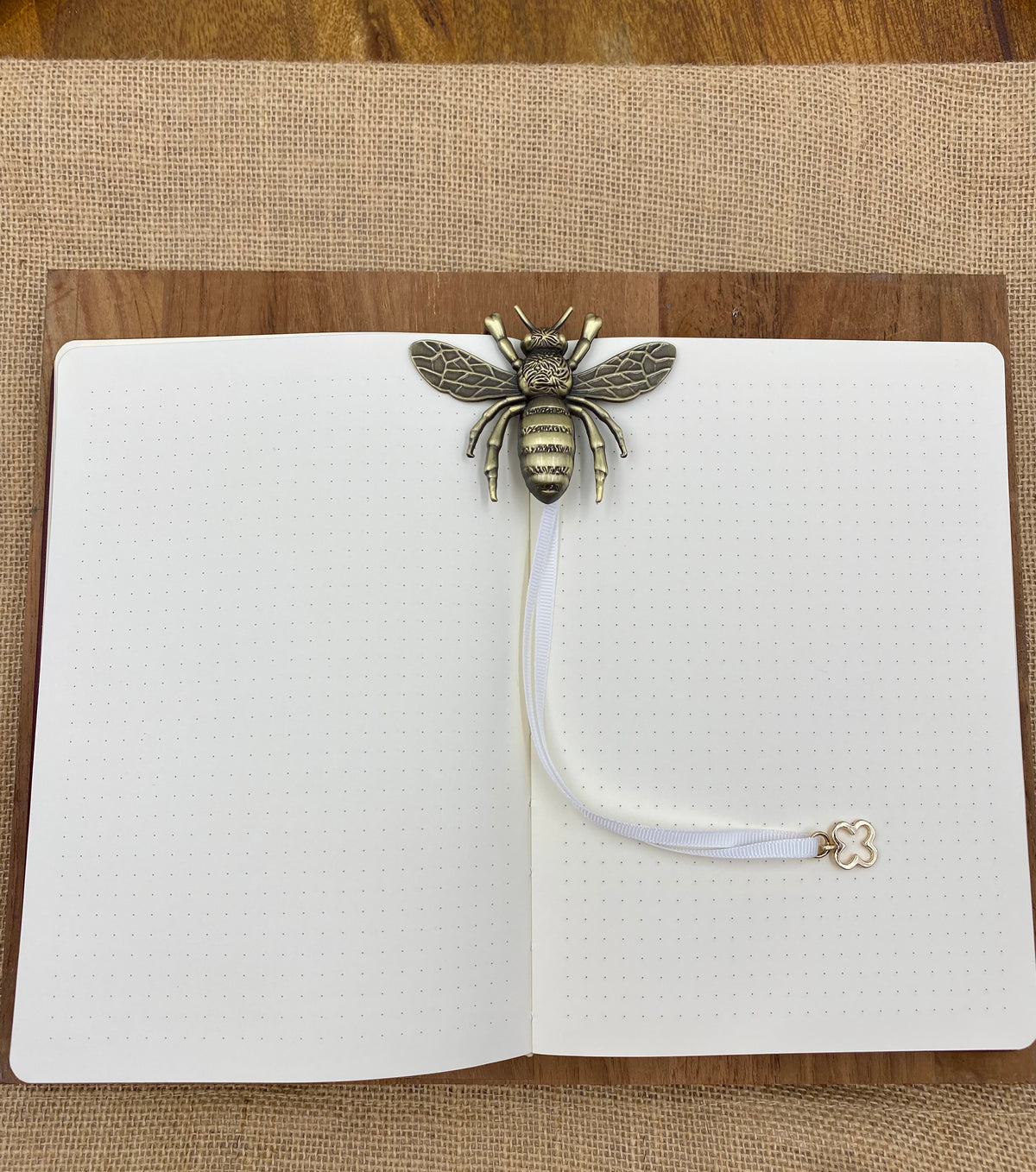 Esterbrook Book Holder - Bee
